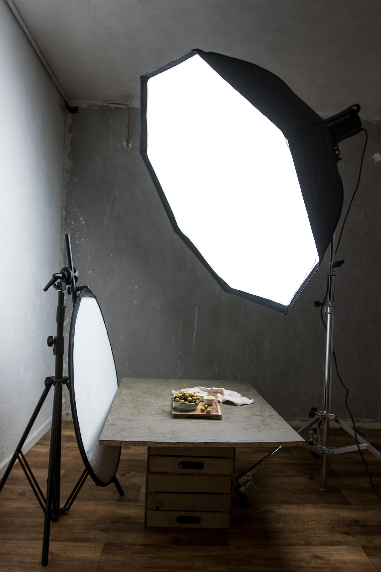 The Simple Artificial Lighting Setup I Use For Killer Food Photography